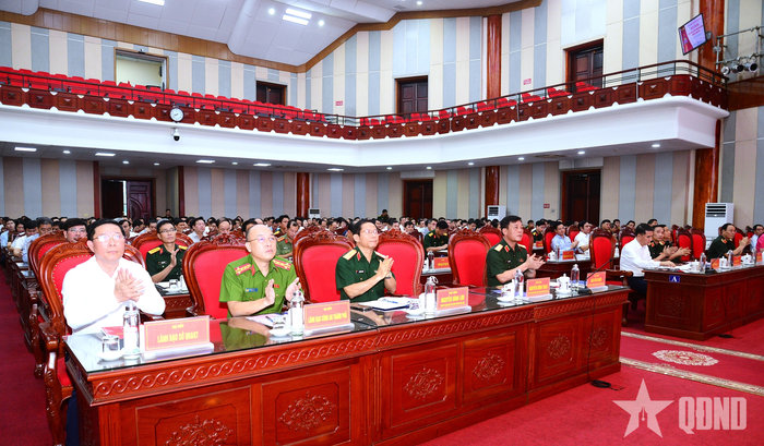  Các đại biểu dự hội nghị.