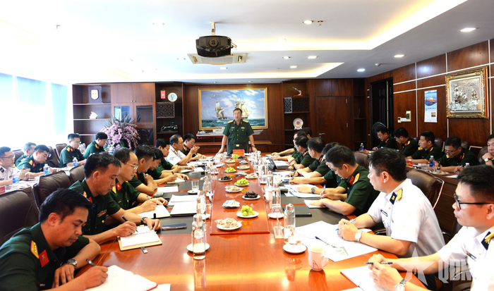  Thượng tướng Phạm Hoài Nam phát biểu kết luận tại buổi làm việc. 