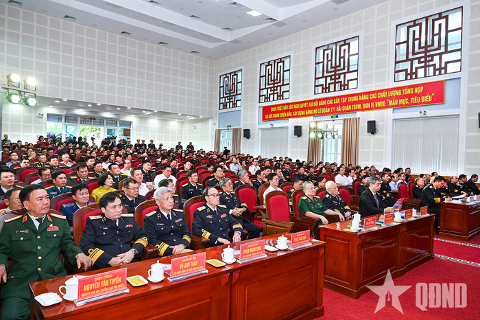 Các đại biểu dự lễ kỷ niệm. 