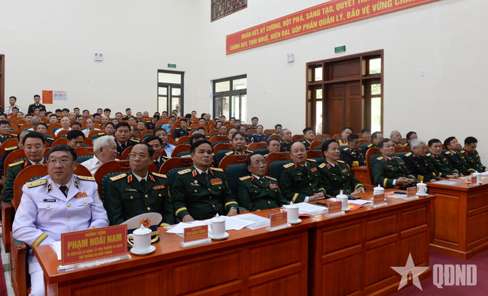  Thượng tướng Phạm Hoài Nam và các đại biểu dự lễ kỷ niệm. 