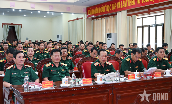 Các đại biểu dự hội nghị.