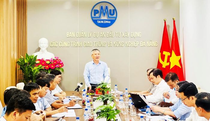 Chủ tịch HĐND TP Đà Nẵng Nguyễn Đức Dũng phát biểu chỉ đạo.