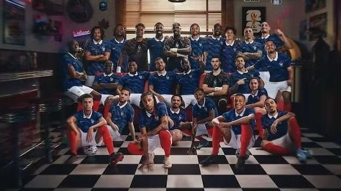 Sau khi các cặp đấu tứ kết "World Cup 2026" được xác định, các trang thống kê bóng đá dự đoán Pháp sẽ vô địch. Theo chuyên gia thống kê Opta, Pháp có xác suất vô địch cao nhất trong số các đội vào tứ kết, với 27,32%, tiếp theo là Tây Ban Nha (21,33%), Argentina (17,28%), Anh (16,48%), Na Uy (6,57%), Thụy Sĩ (3,78%), Ma-rốc (hạng 3,66%) và Bỉ (3,58%).