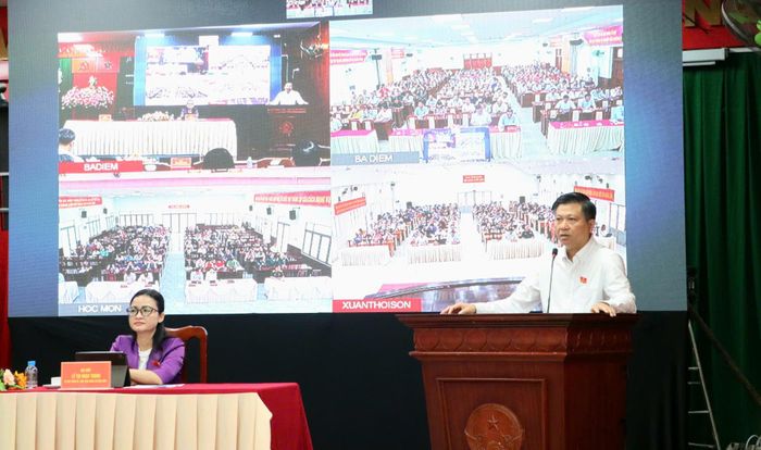  ĐB Trần Văn Tuấn ghi nhận ý kiến, kiến nghị của cử tri 