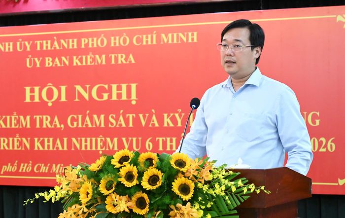  Phó Bí thư Thường trực Thành ủy TPHCM Lê Quốc Phong phát biểu chỉ đạo. Ảnh: VIỆT DŨNG 