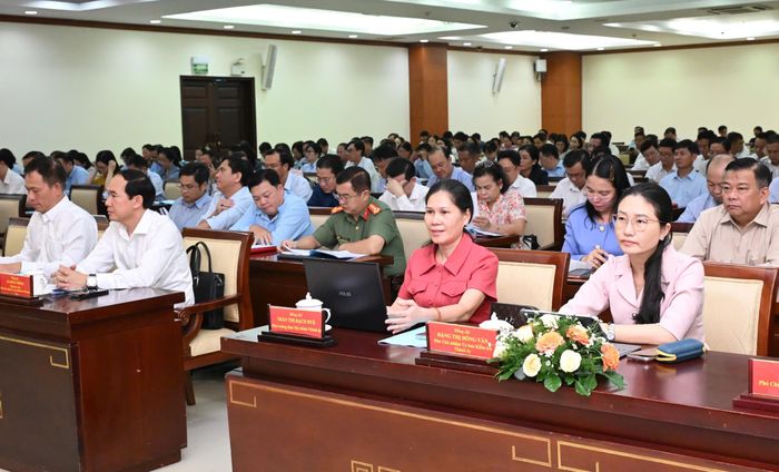  Lãnh đạo các cơ quan, đơn vị dự hội nghị. Ảnh: VIỆT DŨNG 