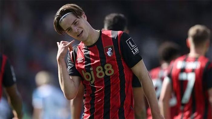 Bournemouth đang yêu cầu mức phí kỷ lục lên tới 80 triệu bảng cho trường hợp của Scott.
