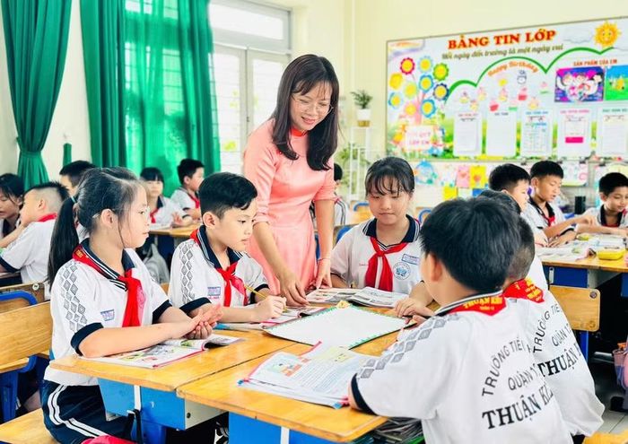 Hoạt động học tập tại Trường Tiểu học Thuận Kiều (phường Đông Hưng Thuận, TPHCM). Ảnh: MA.