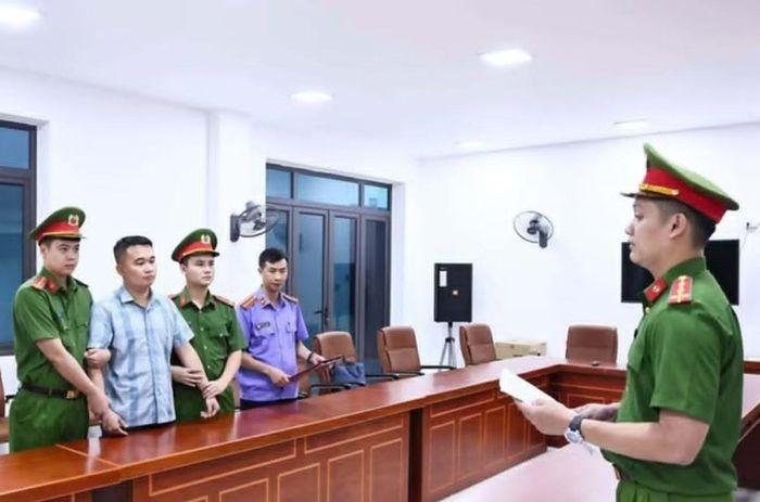 Bị can Nguyễn Hà Duy tại cơ quan Công an. Ảnh: Công an Tuyên Quang