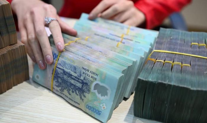 Nghiên cứu đề xuất Nghị quyết thay thế Nghị quyết số 27 về cải cách chính sách tiền lương.