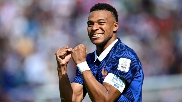 Mbappe trở thành tâm điểm chỉ trích từ phía Paraguay