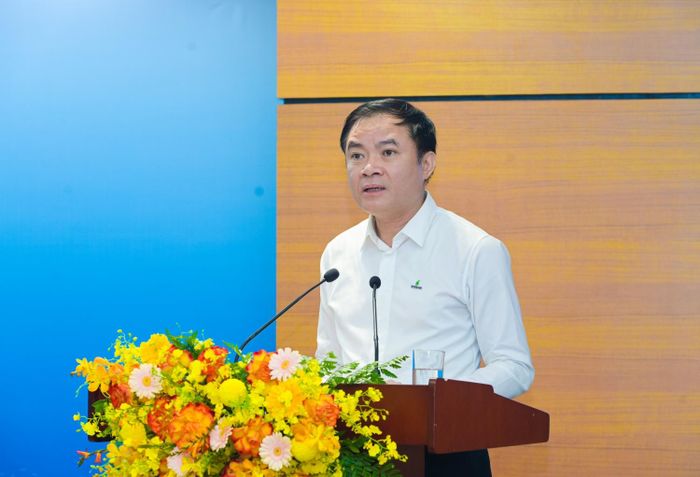 Đồng chí Lê Ngọc Sơn - Bí thư Đảng ủy, Chủ tịch HĐTV Petrovietnam phát biểu cảm ơn và tiếp thu ý kiến chỉ đạo của lãnh đạo Chính phủ