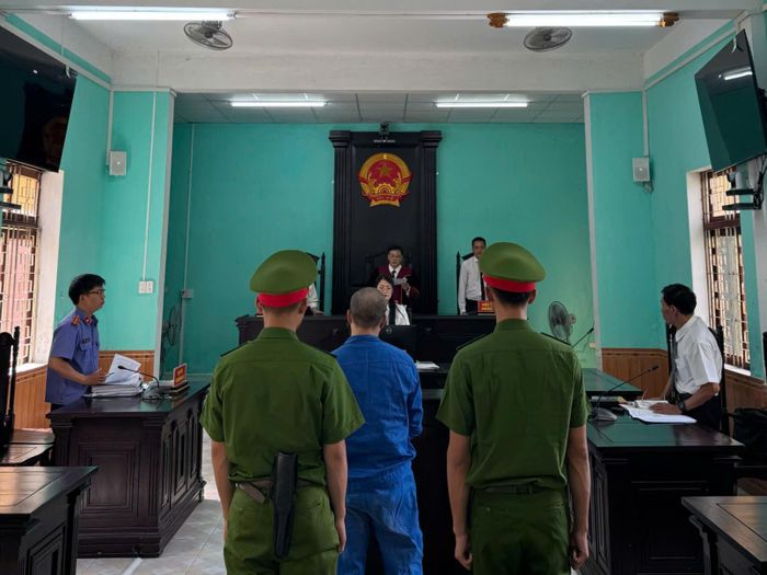 Toàn cảnh phiên tòa xét xử.