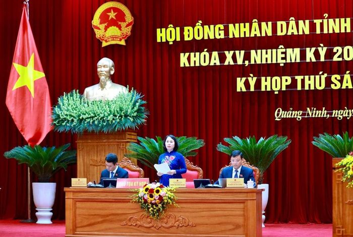 Kỳ họp thứ 6 HĐND tỉnh Quảng Ninh khóa XV thông qua 24 nghị quyết quan trọng, tạo cơ sở triển khai nhiều chính sách mới thúc đẩy phát triển kinh tế - xã hội và nâng cao chất lượng đời sống nhân dân.