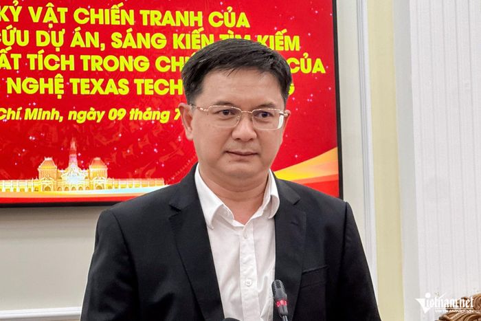Phó Chủ tịch UBND TPHCM Nguyễn Mạnh Cường phát biểu tại buổi lễ tiếp nhận.
