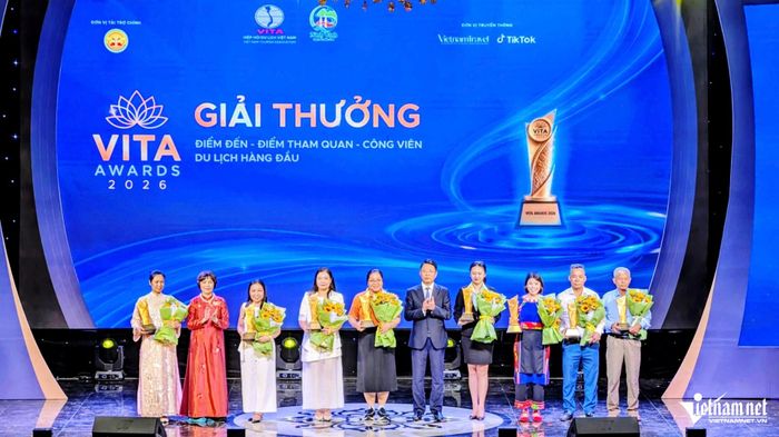 106 giải thưởng thuộc 9 hạng mục cho các địa phương, tổ chức, doanh nghiệp du lịch đến từ 20 tỉnh, thành phố trên cả nước