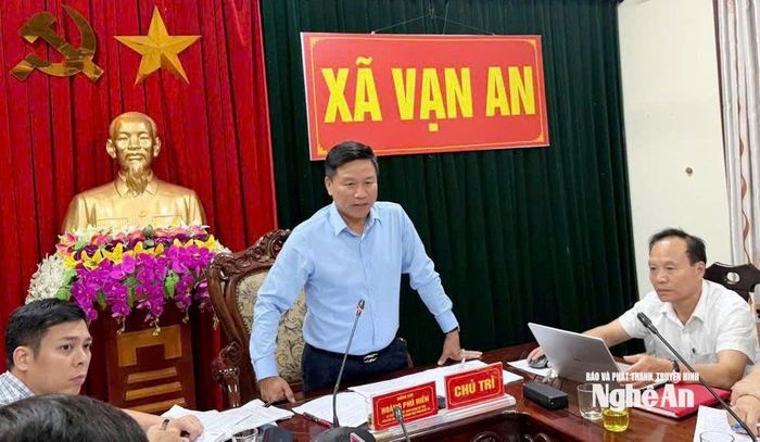 Phó chủ tịch UBND tỉnh Hoàng Phú Hiền phát biểu kết luận. Ảnh: Thái Dương