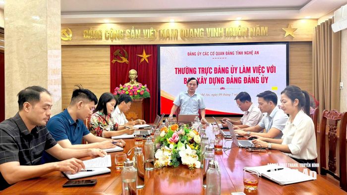 Đồng chí Ngô Đình Viện - Phó Bí thư Đảng ủy phát biểu kết luận buổi làm việc.