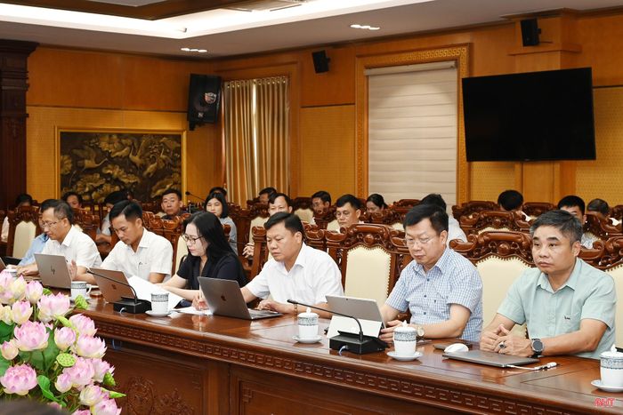 Đại biểu tiếp thu các nội dung định hướng của đồng chí Phó Chủ tịch UBND tỉnh.