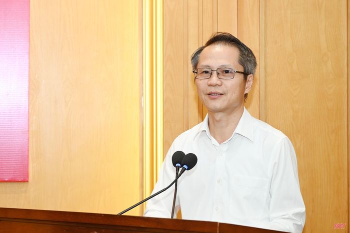 Phó Trưởng ban Tuyên giáo và Dân vận Tỉnh ủy Lê Văn Khánh kết luận hội nghị.