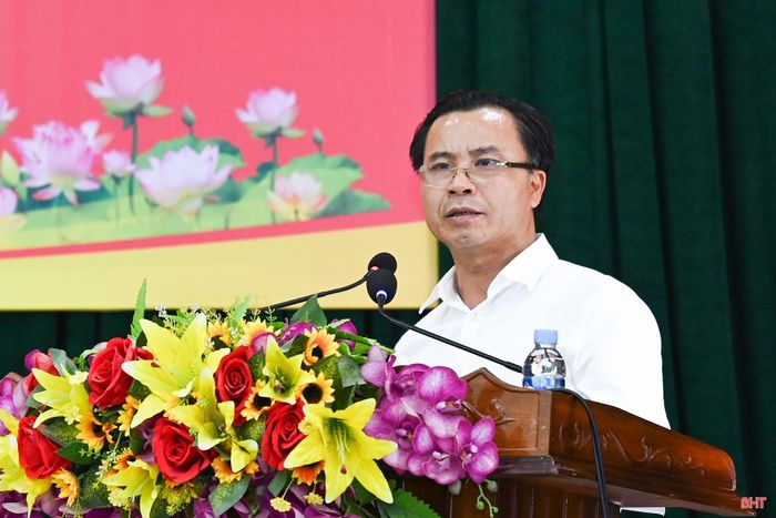 Đồng chí Lê Ngọc Huấn - Bí thư Đảng bộ, Giám đốc Sở NN&amp;MT phát biểu.