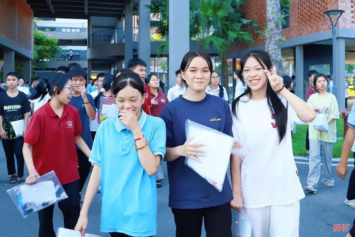 Việc điều chỉnh chỉ tiêu tuyển sinh nhằm đáp ứng nhu cầu học tập của học sinh, phù hợp với điều kiện thực tế tại từng địa phương.