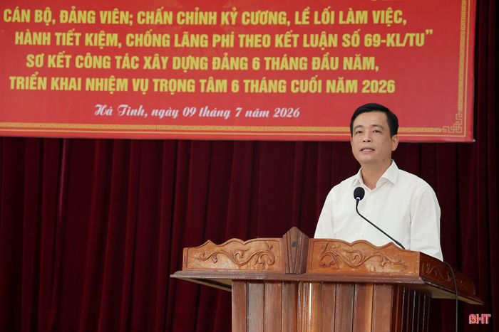 Đồng chí Nguyễn Thành Đồng - Ủy viên Ban Thường vụ Tỉnh ủy, Bí thư Đảng ủy, Chủ tịch Ủy ban MTTQ tỉnh phát biểu.