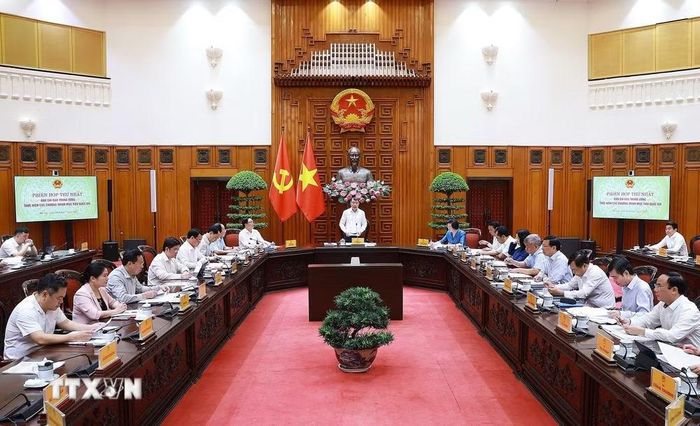 Thủ tướng Lê Minh Hưng, Trưởng Ban Chỉ đạo Trung ương thực hiện các Chương trình mục tiêu quốc gia chủ trì Phiên họp thứ nhất. (Ảnh: Dương Giang/TTXVN)