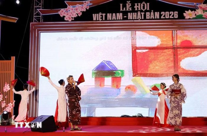 Biểu diễn nghệ thuật tại Lễ hội Việt Nam-Nhật Bản 2026. (Ảnh: Trần Lê Lâm/TTXVN)