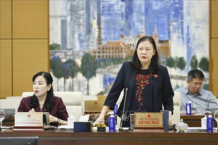 Chủ nhiệm Ủy ban Dân nguyện và Giám sát của Quốc hội Lê Thị Nga phát biểu. Ảnh: Doãn Tấn/ TTXVN.