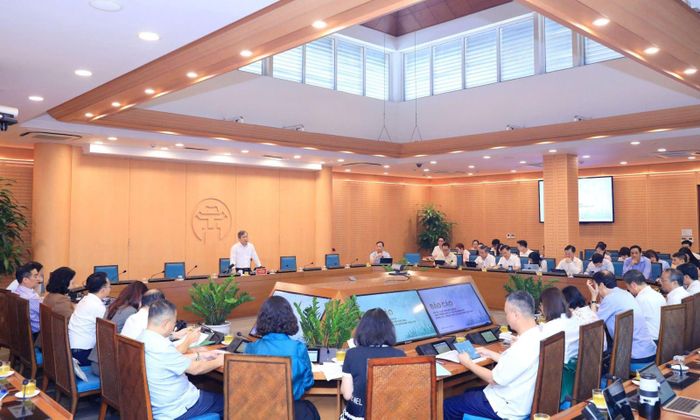 Các đại biểu tham dự buổi làm việc. Ảnh: Viết Thành