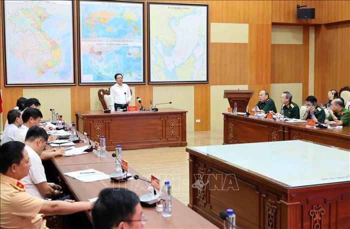 Phó Thủ tướng Hồ Quốc Dũng phát biểu tại buổi làm việc. Ảnh: An Đăng/TTXVN