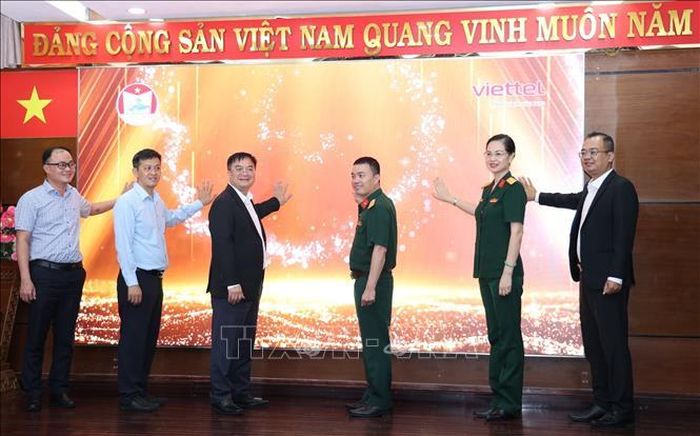 Nghi lễ công bố khởi động chương trình giải pháp hỗ trợ doanh nghiệp mới thành lập.