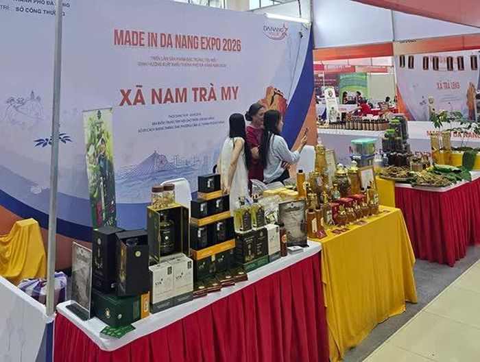 Sản phẩm sâm Ngọc Linh của xã Nam Trà My tham dự hội chợ hàng xuất khẩu TP Đà Nẵng năm 2026.