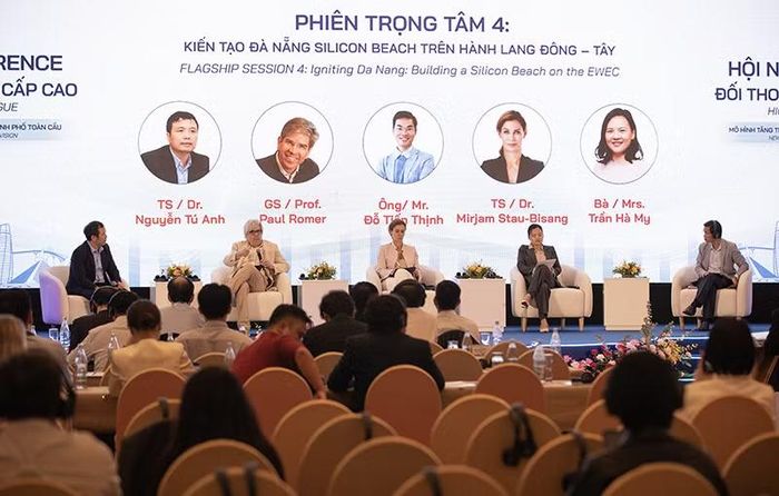 Quang cảnh phiên đối thoại “Kiến tạo Đà Nẵng Silicon Beach trên hành lang Đông – Tây” trong khuôn khổ Tuần lễ Kinh tế, Tài chính và Công nghệ Đà Nẵng 2026. Ảnh XM.