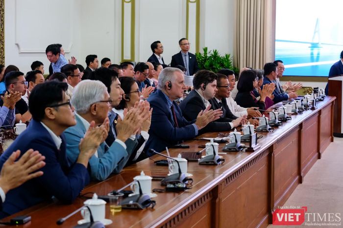 Các đại biểu, nhà đầu tư và đại diện tổ chức quốc tế tham dự lễ công bố HCMCInvest tại TP.HCM. Ảnh: Thượng Tâm.
