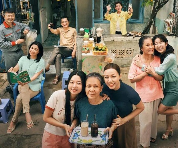 Hồng Đào và NSƯT Hữu Châu từng hợp tác trong Cục Vàng Của Ngoại. Ảnh: NSX