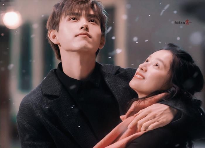Chu Vận được gia đình yêu thương, người thương cưng chiều trong Chiếc bật lửa và váy công chúa.