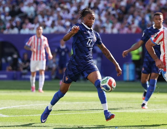 Michael Olise đang trở thành ngôi sao được truyền thông Pháp ca ngợi nhiều nhất sau Mbappe tại World Cup 2026. Ảnh: Reuters