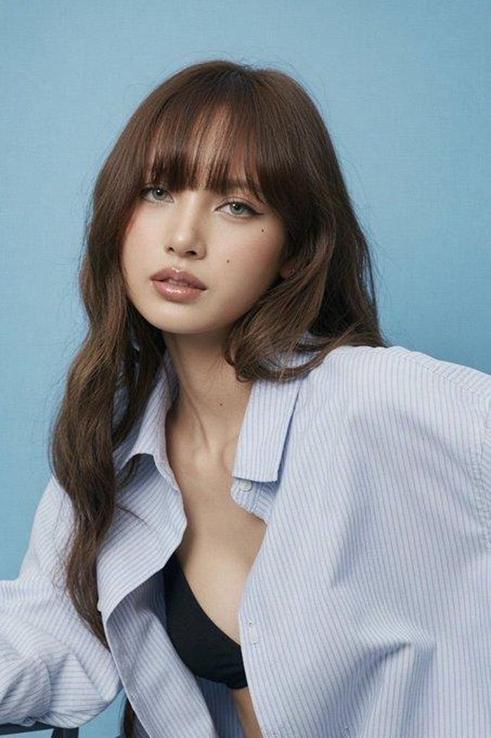 Nhiều cư dân mạng tiếp tục đặt nghi vấn về ngoại hình của Lisa. (Nguồn; Koreaboo)