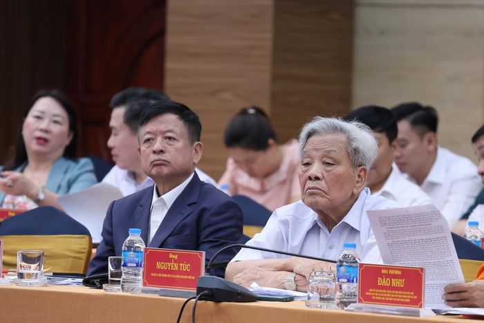 Các đại biểu tham dự hội nghị