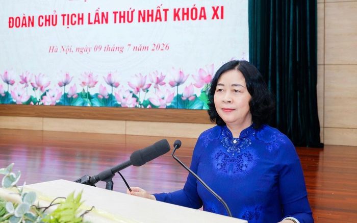 Ủy viên Bộ Chính trị, Bí thư TƯ Đảng, Bí thư Đảng ủy MTTQ, các đoàn thể Trung ương, Chủ tịch UBTƯ MTTQ Việt Nam Bùi Thị Minh Hoài phát biểu bế mạc hội nghị