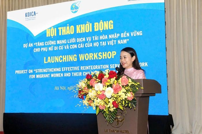 Bà Trần Thị Thúy Nga, Phó Chủ tịch Hội LHPN tỉnh Quảng Trị, chia sẻ về công tác chuẩn bị cho việc triển khai thực hiện dự án trong thời gian tới.