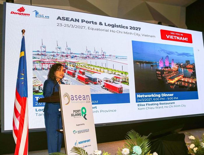 Đại diện Cảng Quốc tế Long An trình bày tham luận tại ASEAN Ports &amp; Logistics 2026. Ảnh: B.Liên