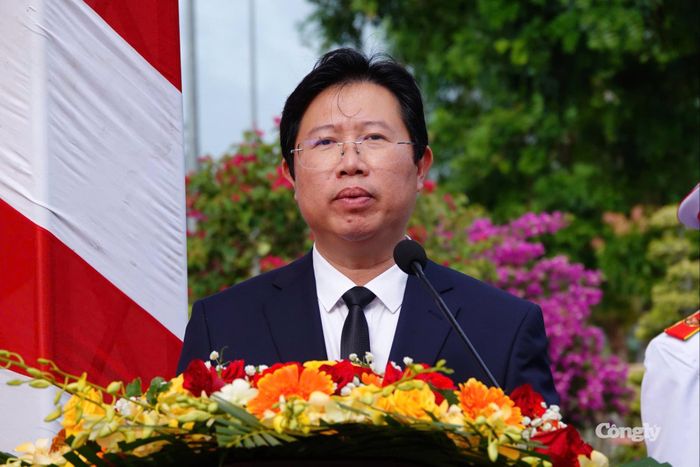 Ông Huỳnh Minh Tuấn - Phó Chủ tịch UBND tỉnh Đồng Tháp phát biểu tại buổi lễ