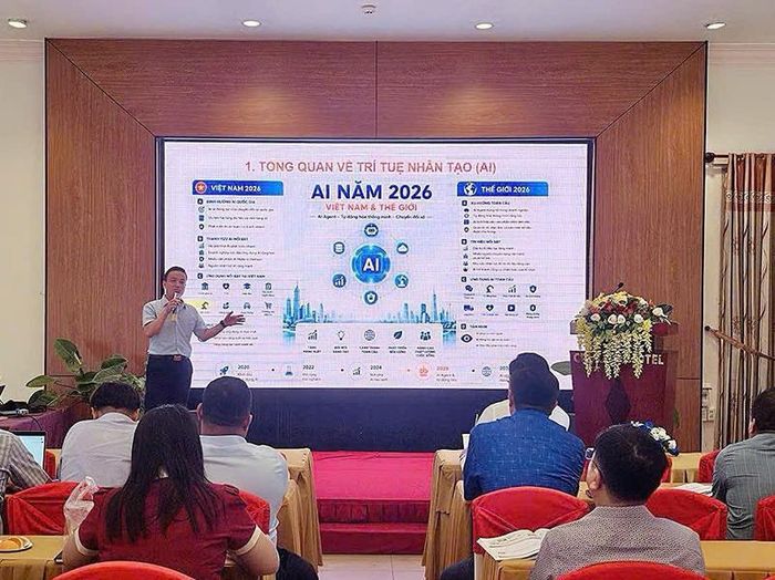 Ông Cao Quí Long chia sẻ tại hội nghị tập huấn