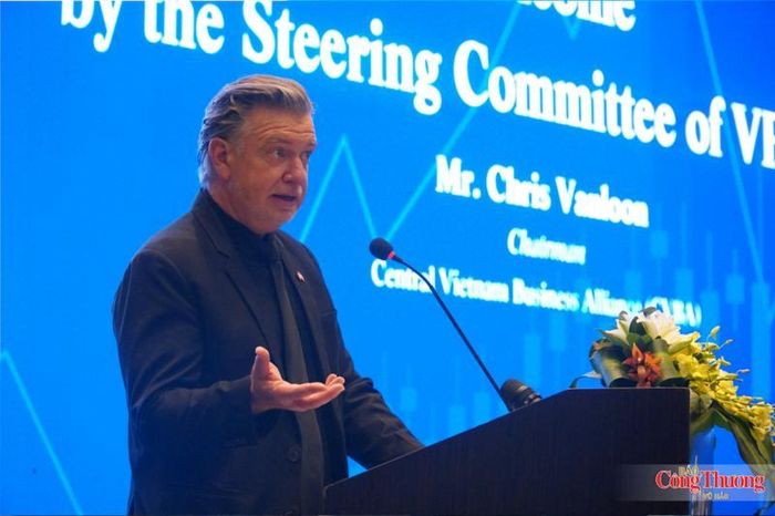 Ông Christopher Vanloon, Chủ tịch Central Vietnam Business Alliance