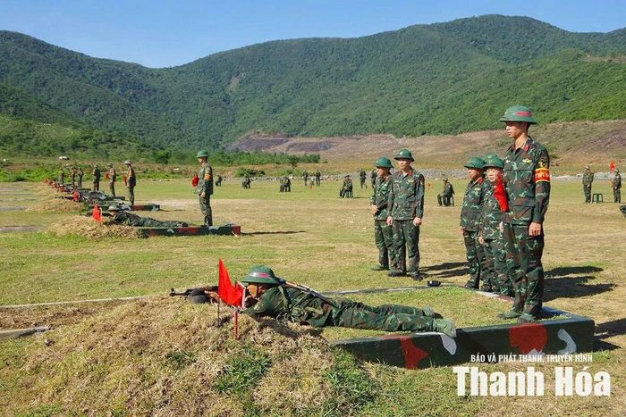 Bộ CHQS tỉnh Thanh Hóa kiểm tra công tác huấn luyện chiến sĩ mới tại Trung đoàn 762.