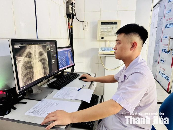 Thanh niên ngày nay đang có nhiều điều kiện thuận lợi học tập, nâng cao kỹ năng nghề nghiệp.