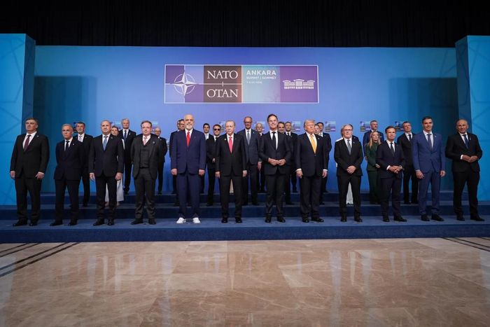 Các nhà lãnh đạo NATO tái khẳng định cam kết phòng thủ tập thể, công bố các khoản đầu tư lớn cho quốc phòng và tiếp tục cam kết hỗ trợ Ukraine. Ảnh: TRT.